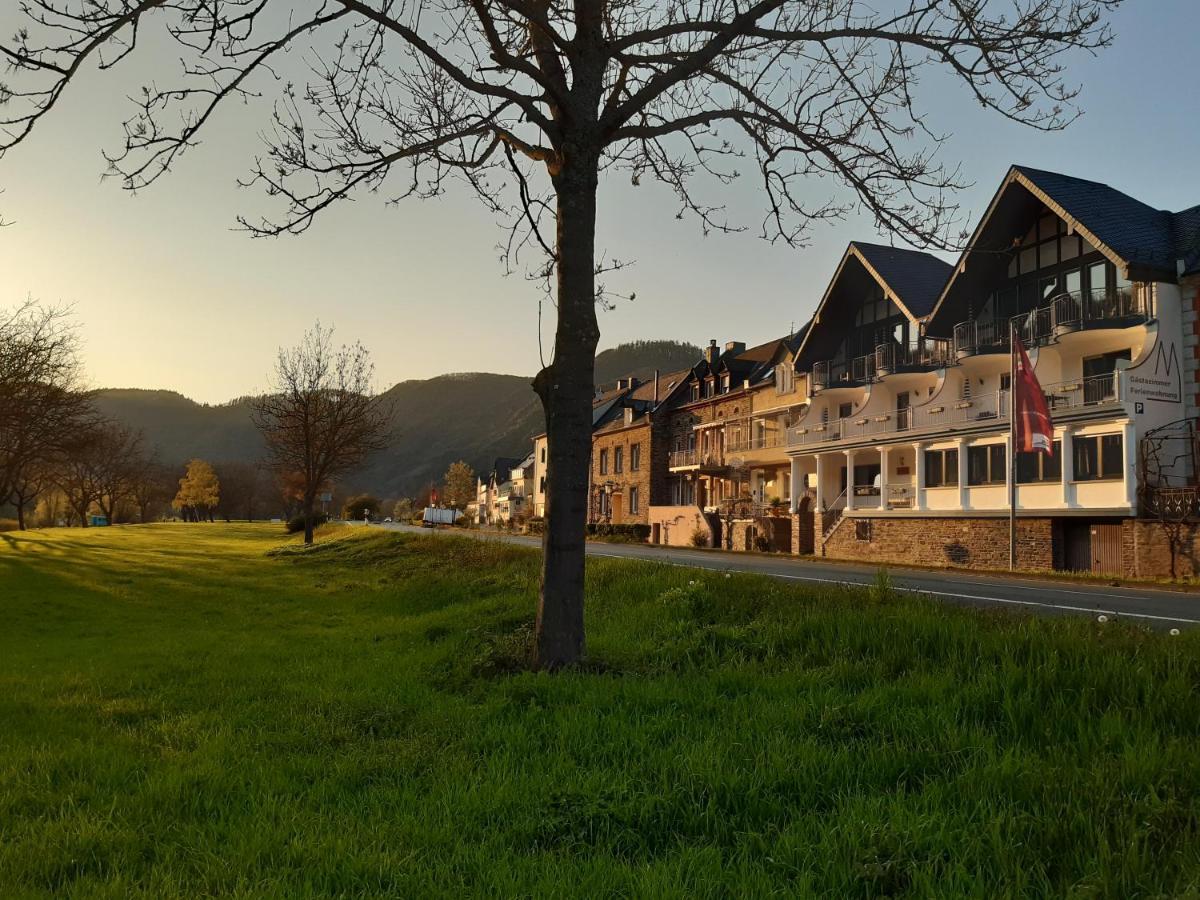 Haus Moselliebe B&B Ediger-Eller Exterior foto